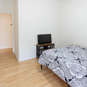 Private 2 Bedroom And 2 Bathroom In Apartment Savannah