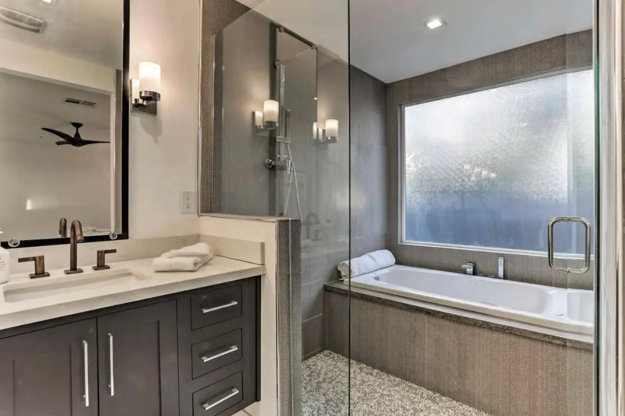 Quiet Luxury Estate W/ Heated Pool: Scottsdale Villa
